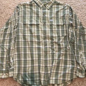 Men’s Columbia plaid button down shirt.
